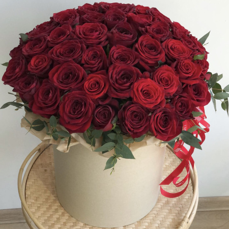Коробка с розами "Любовная история"